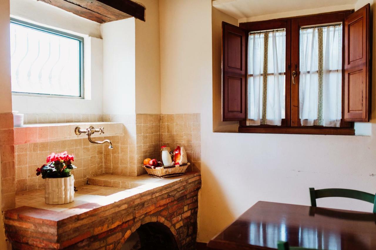 Casale Al Lago Con Piscina E Sauna Corbara  Exterior foto